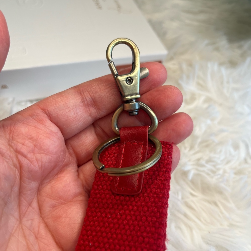 Andar Lo Leather Compact Wallet in Red - Picture 12 of 13